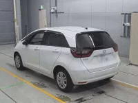 Honda FIT лот № 30506 оценка RA  с аукциона в Японии 5