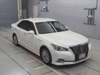 Toyota CROWN лот № 30526 оценка 3.5  с аукциона в Японии 4