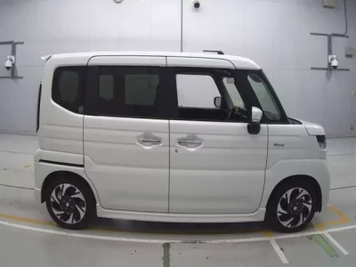Suzuki SPACIA  с аукциона в Японии