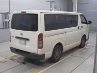 Toyota REGIUS ACE VAN лот № 40011 оценка RA  с аукциона в Японии 1