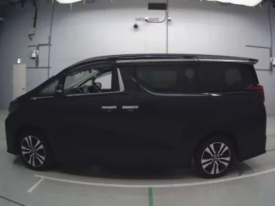 Toyota ALPHARD  с аукциона в Японии