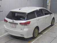 Toyota WISH лот № 30552 оценка 4  с аукциона в Японии 1
