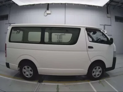 Toyota REGIUS ACE VAN