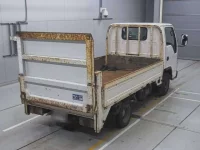 Nissan ATLAS лот № 40038 оценка RA  с аукциона в Японии 1