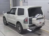 Mitsubishi PAJERO лот № 30568 оценка R  с аукциона в Японии 5