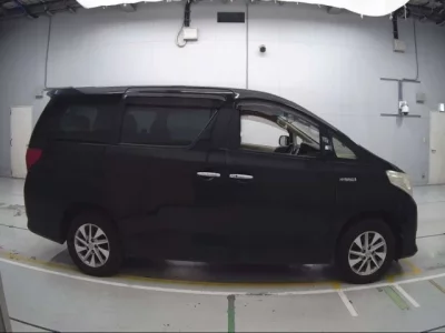 Toyota ALPHARD  с аукциона в Японии