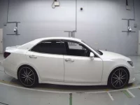 Toyota CROWN лот № 30576 оценка 3.5  с аукциона в Японии 2