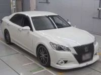 Toyota CROWN лот № 30576 оценка 3.5  с аукциона в Японии 4