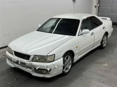Nissan LAUREL