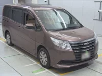 Toyota NOAH лот № 30577 оценка R  с аукциона в Японии 4