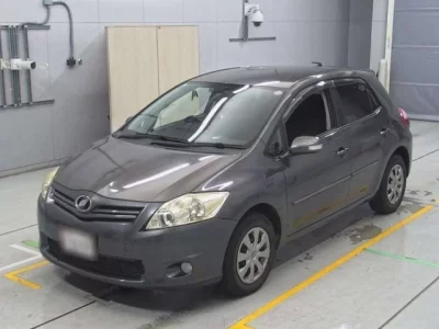 Toyota AURIS  с аукциона в Японии