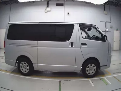 Toyota REGIUS ACE VAN  с аукциона в Японии
