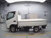 Toyota DYNA лот № 40064 оценка 3.5  с аукциона в Японии 3