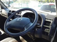 Mazda BONGO лот № 40076 оценка 4  с аукциона в Японии 6