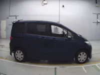 Honda FREED лот № 30614 оценка 4  с аукциона в Японии 2