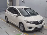 Honda FIT лот № 30621 оценка 3.5  с аукциона в Японии 4