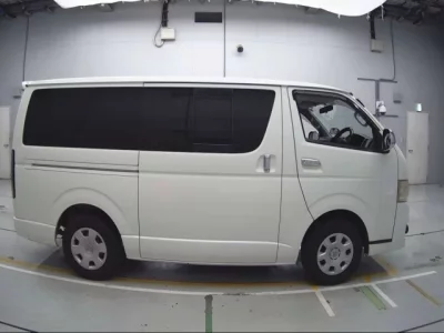 Toyota REGIUS ACE VAN