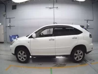 Toyota HARRIER лот № 30638 оценка 4  с аукциона в Японии 3