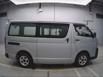 Toyota REGIUS ACE VAN  с аукциона в Японии