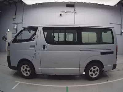 Toyota REGIUS ACE VAN  с аукциона в Японии