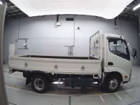 Toyota DYNA лот № 40140 оценка 4  с аукциона в Японии 2