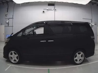 Toyota VELLFIRE  с аукциона в Японии