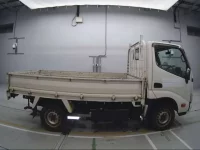 Toyota TOYOACE лот № 40143 оценка 3  с аукциона в Японии 2