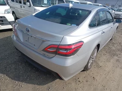 Toyota CROWN  с аукциона в Японии