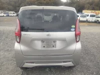 Nissan DAYZ лот № 9210 оценка 3  с аукциона в Японии 3