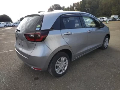 Honda FIT  с аукциона в Японии