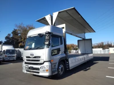 Nissan QUON  с аукциона в Японии