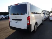 Nissan CARAVAN VAN лот № 70 оценка 3.5  с аукциона в Японии 1