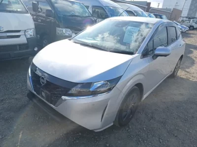 Nissan NOTE  с аукциона в Японии