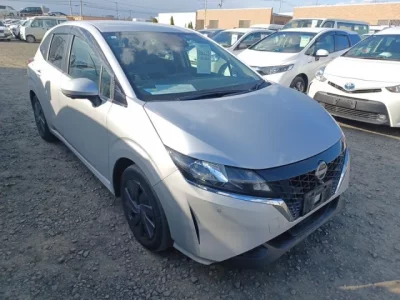 Nissan NOTE  с аукциона в Японии