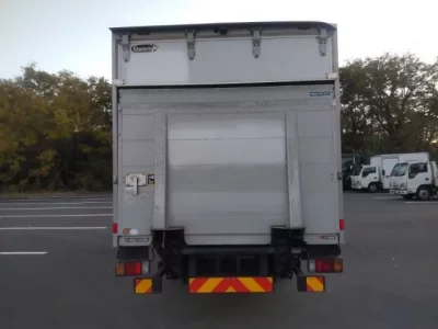 Isuzu ELF  с аукциона в Японии