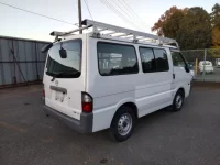 Mazda BONGO VAN лот № 21832 оценка 3.5  с аукциона в Японии 2