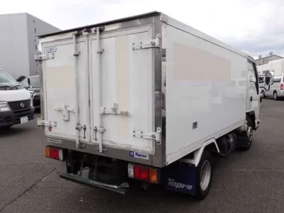 Mazda TITAN  с аукциона в Японии