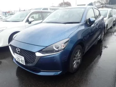 Mazda MAZDA2  с аукциона в Японии
