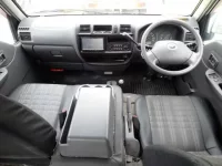 Mazda BONGO VAN лот № 50 оценка 3.5  с аукциона в Японии 5