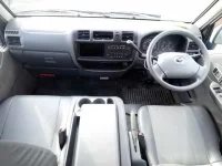 Mazda BONGO VAN лот № 71 оценка 3.5  с аукциона в Японии 4