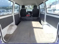 Mazda BONGO VAN лот № 95 оценка 3.5  с аукциона в Японии 2