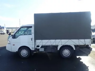 Mazda BONGO  с аукциона в Японии