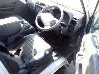 Mazda BONGO VAN лот № 10 оценка 3.5  с аукциона в Японии 4