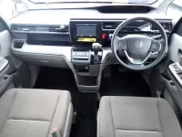 Honda STEP WAGON лот № 135 оценка 3.5  с аукциона в Японии 5