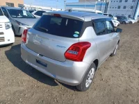 Suzuki SWIFT лот № 19949 оценка 3.5  с аукциона в Японии 2