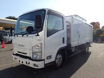 Isuzu ELF