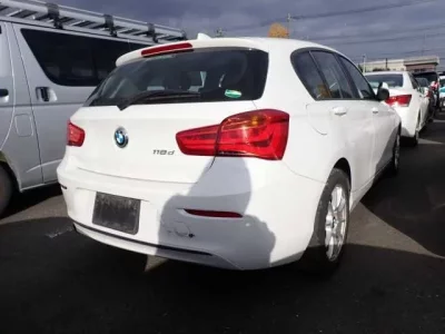 BMW 1-Series  с аукциона в Японии