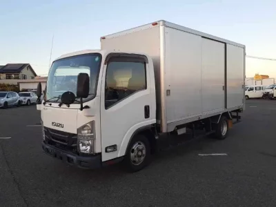 Isuzu ELF  с аукциона в Японии