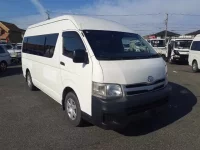Toyota HIACE лот № 70013 оценка RA  с аукциона в Японии 4