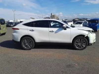 Toyota HARRIER лот № 75013 оценка 99  с аукциона в Японии 2